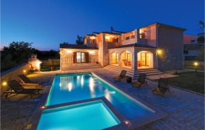 Nice Home In Vodnjan With Jacuzzi